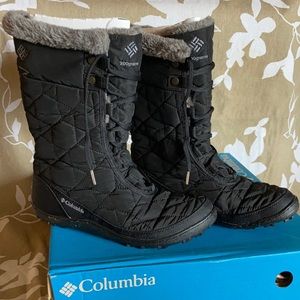 Columbia Women’s Minx Mid II winter boot